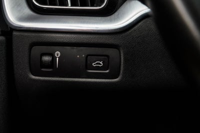 2020 Volvo XC60 T5 Momentum
