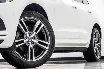 2020 Volvo XC60 T5 Momentum