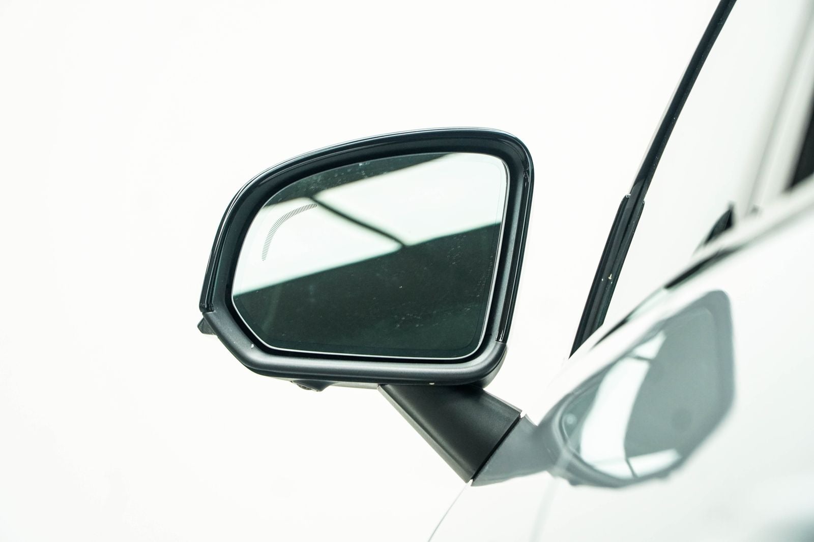 2022 Volvo XC40 Recharge Pure Electric P8 Ultimate