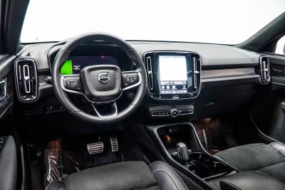 2022 Volvo XC40 Recharge Pure Electric P8 Ultimate