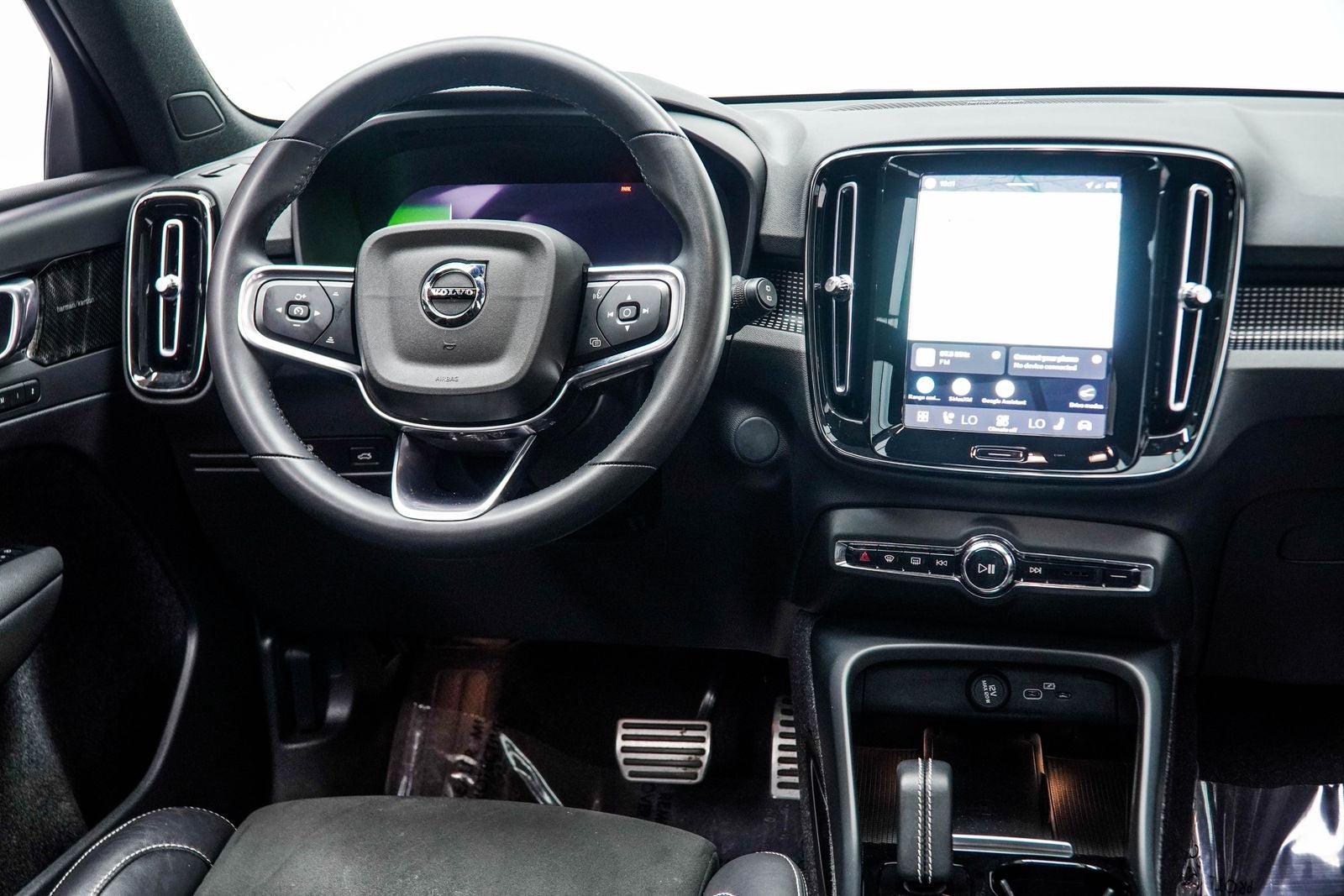 2022 Volvo XC40 Recharge Pure Electric P8 Ultimate