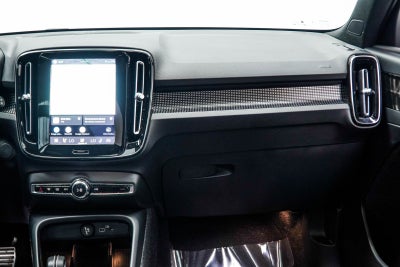 2022 Volvo XC40 Recharge Pure Electric P8 Ultimate