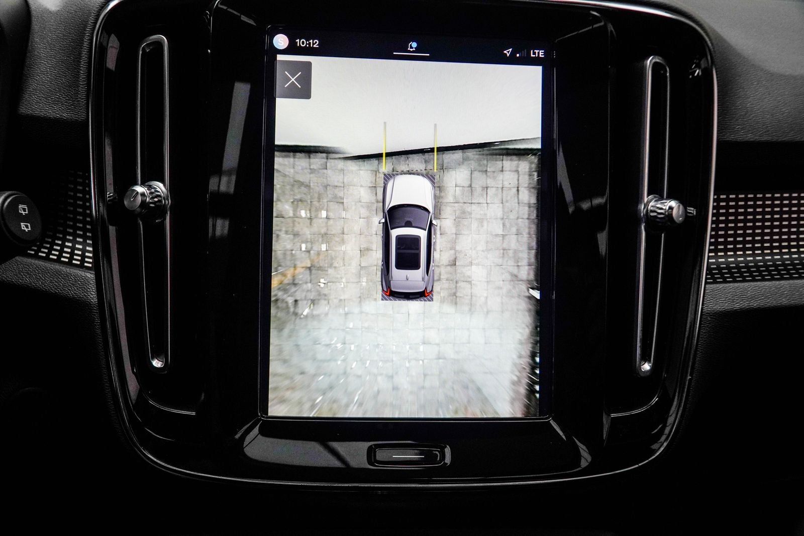 2022 Volvo XC40 Recharge Pure Electric P8 Ultimate