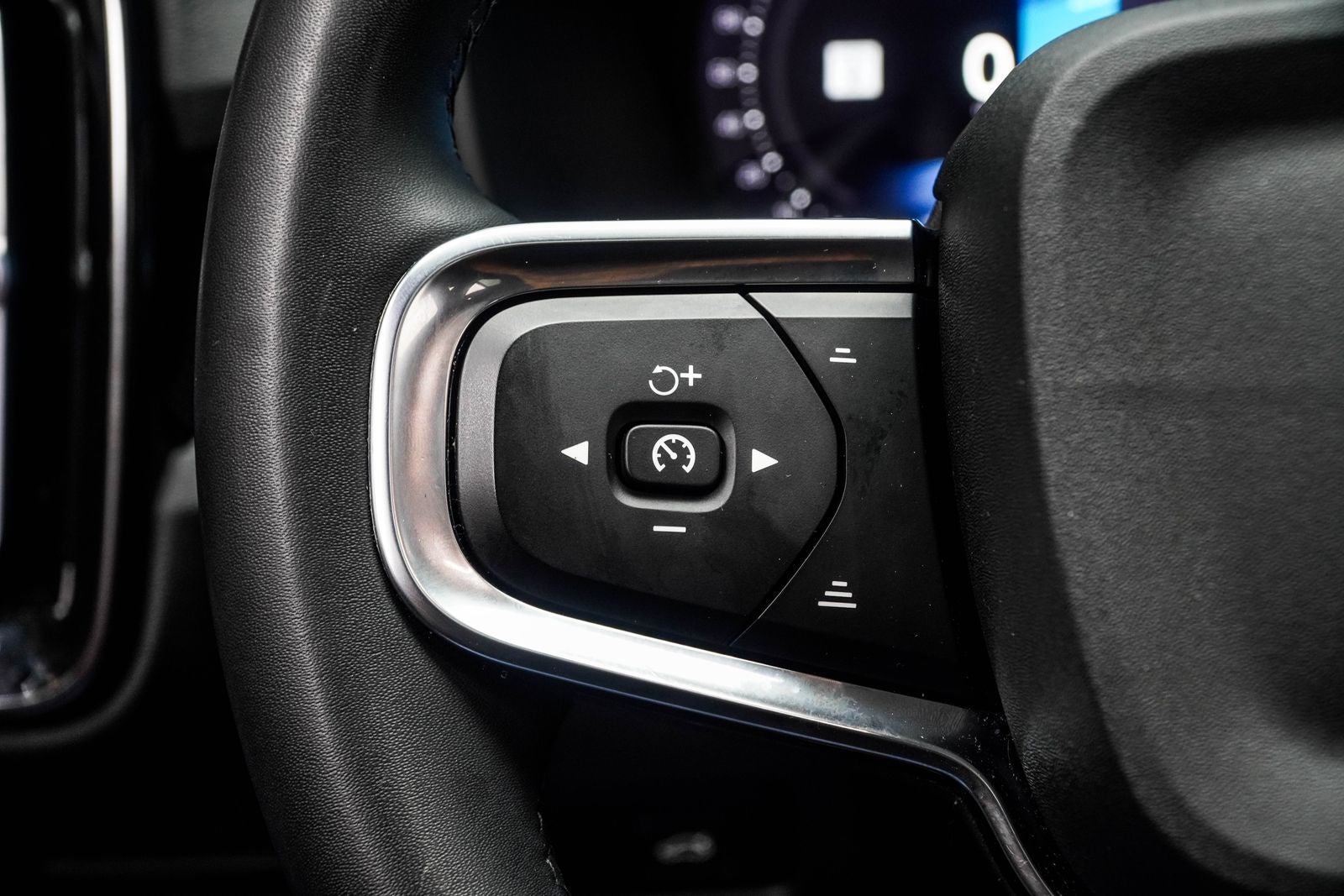 2022 Volvo XC40 Recharge Pure Electric P8 Ultimate