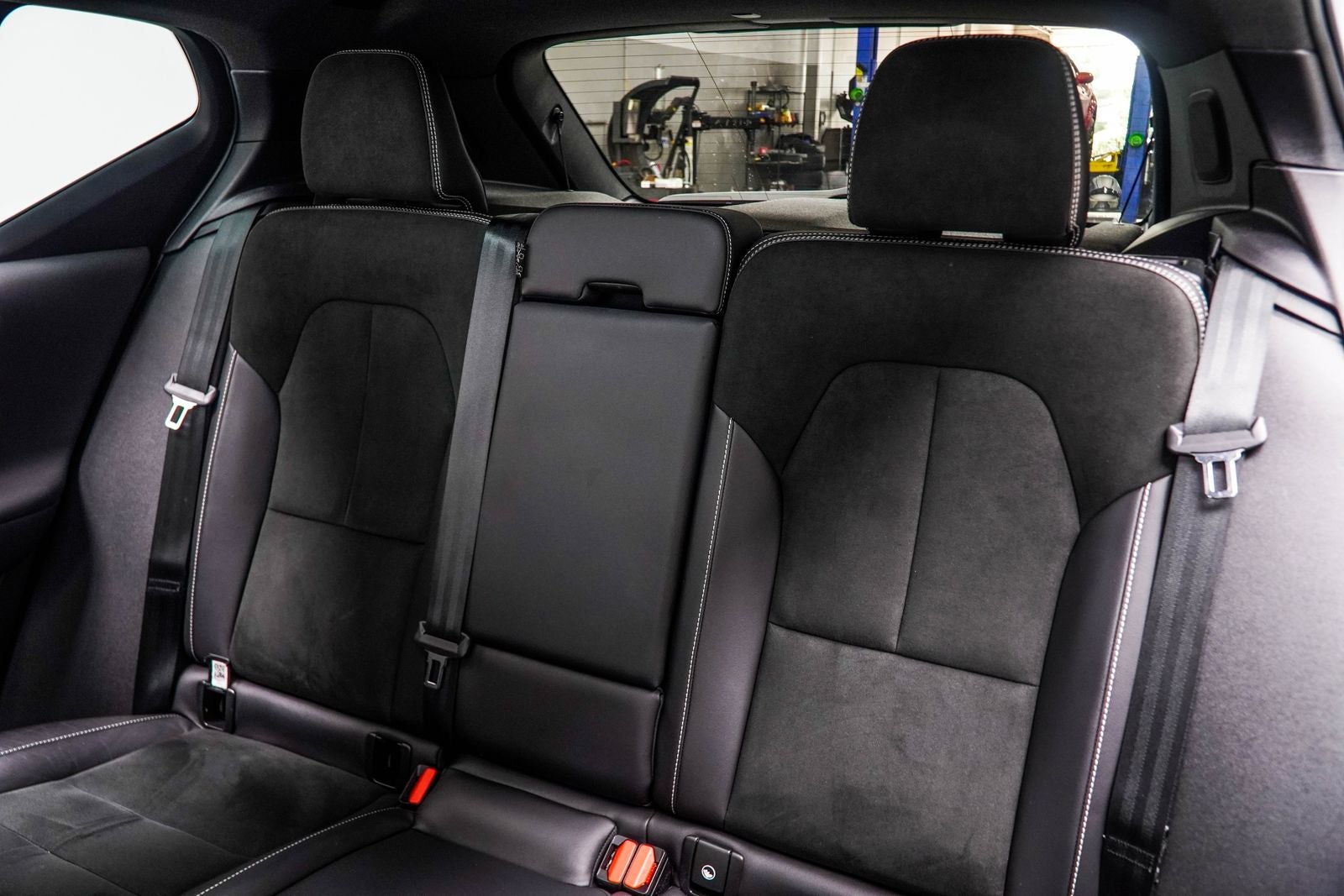 2022 Volvo XC40 Recharge Pure Electric P8 Ultimate