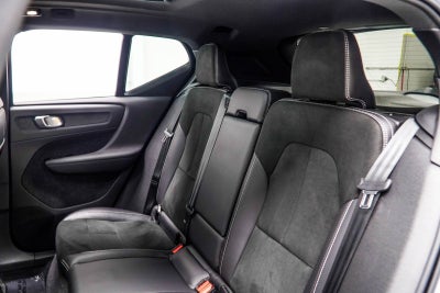 2022 Volvo XC40 Recharge Pure Electric P8 Ultimate