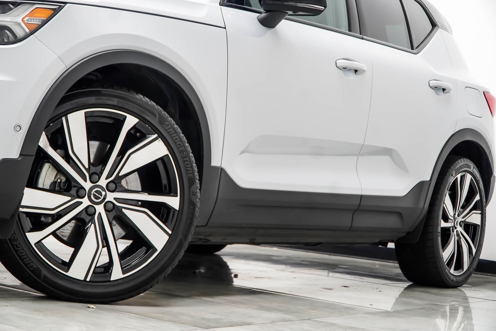 2022 Volvo XC40 Recharge Pure Electric P8 Ultimate