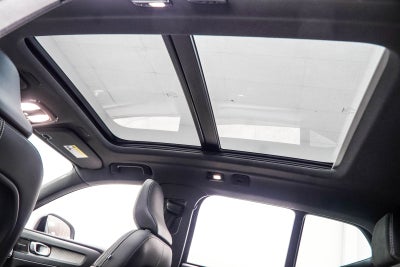 2022 Volvo XC40 Recharge Pure Electric P8 Ultimate