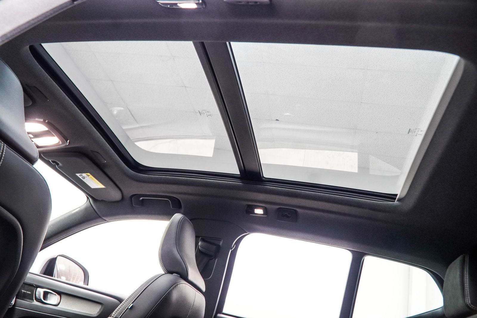 2022 Volvo XC40 Recharge Pure Electric P8 Ultimate
