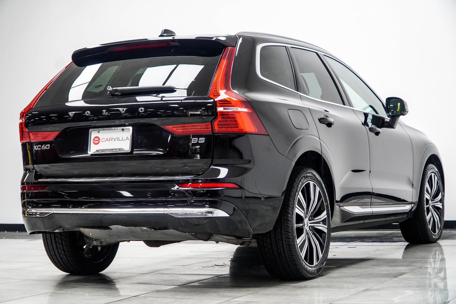 2023 Volvo XC60 B5 Plus Bright Theme