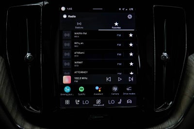 2023 Volvo XC60 B5 Plus Bright Theme