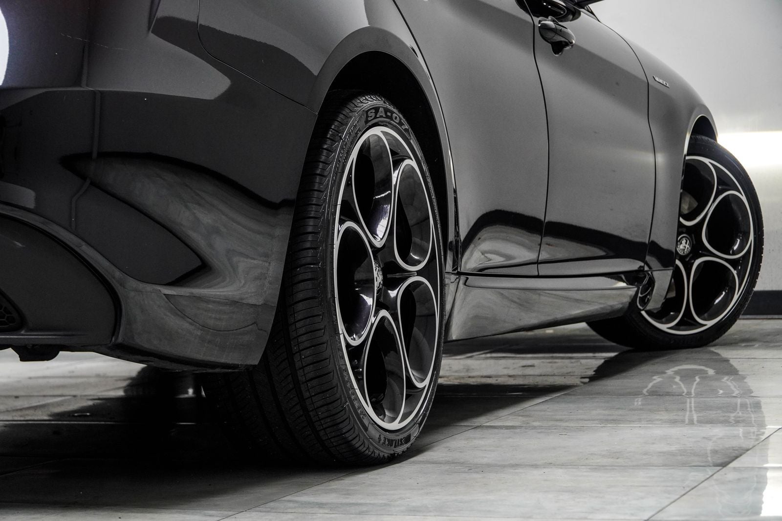 2024 Alfa Romeo Giulia Veloce