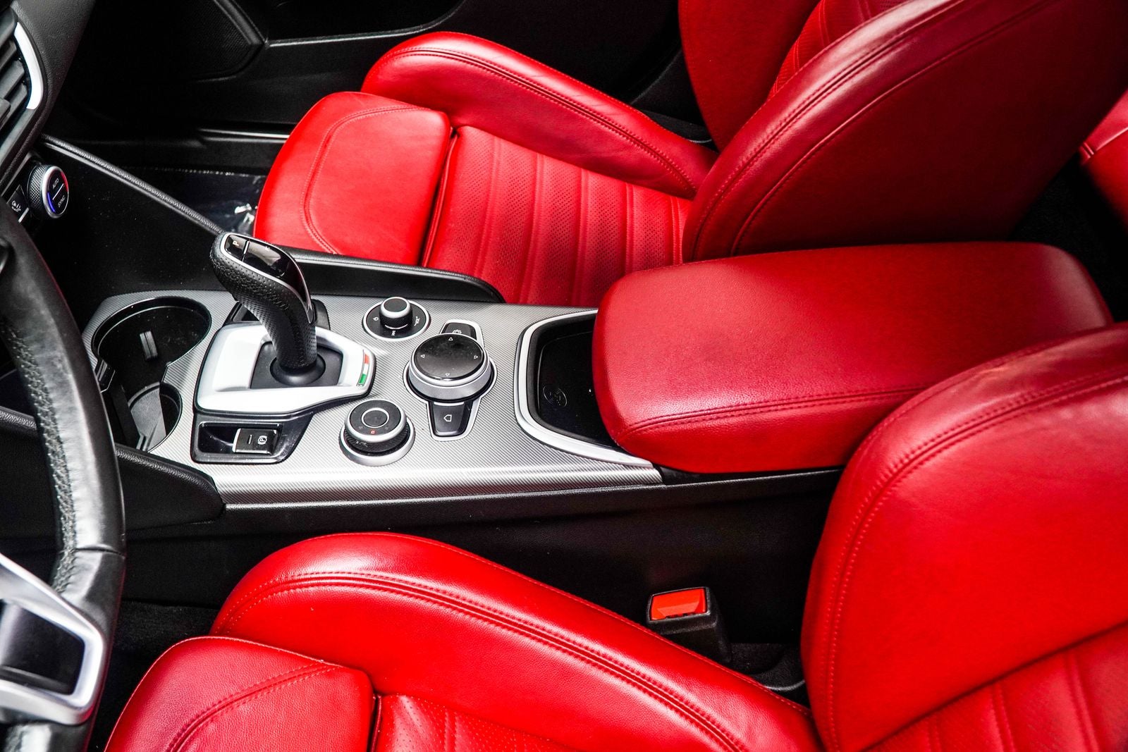 2024 Alfa Romeo Giulia Veloce