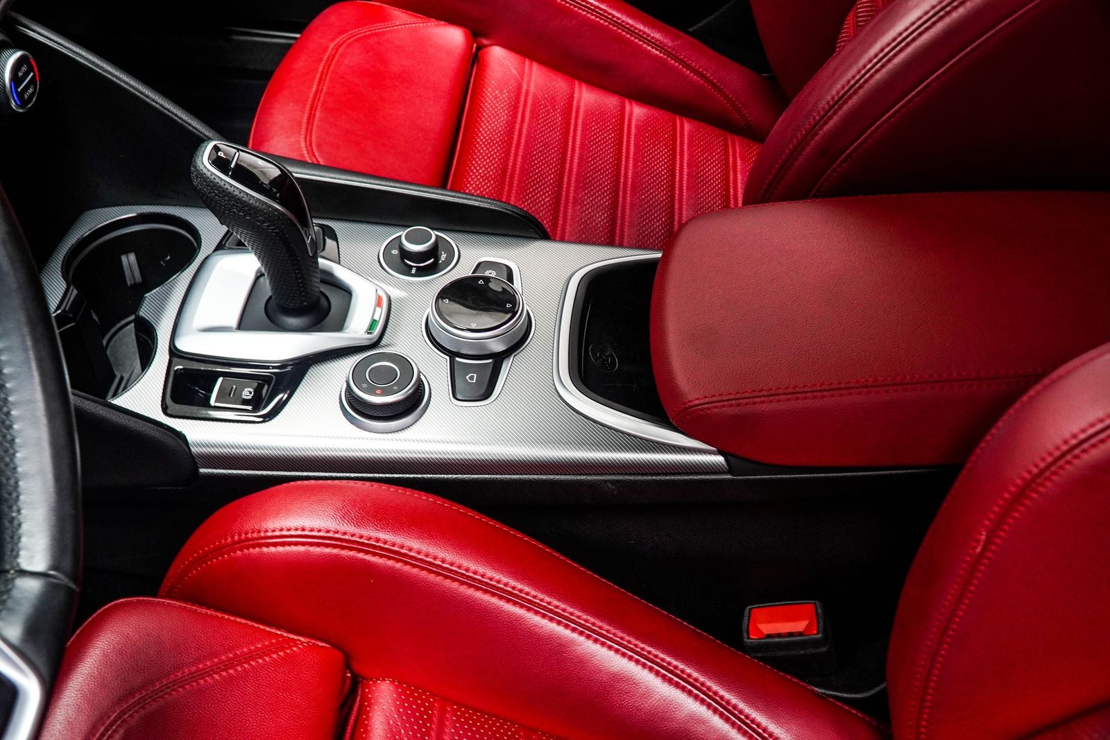 2023 Alfa Romeo Giulia Veloce
