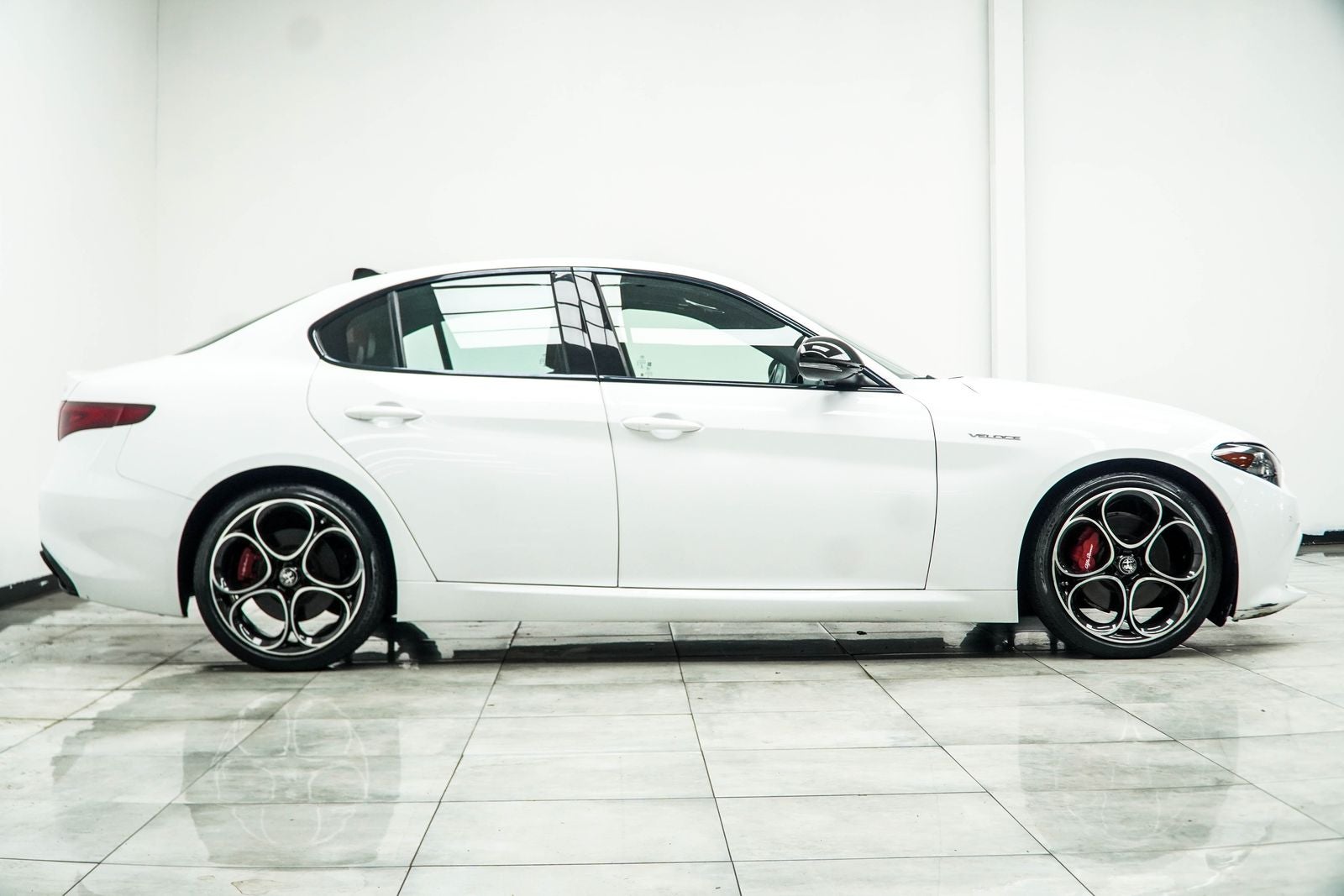 2023 Alfa Romeo Giulia Veloce