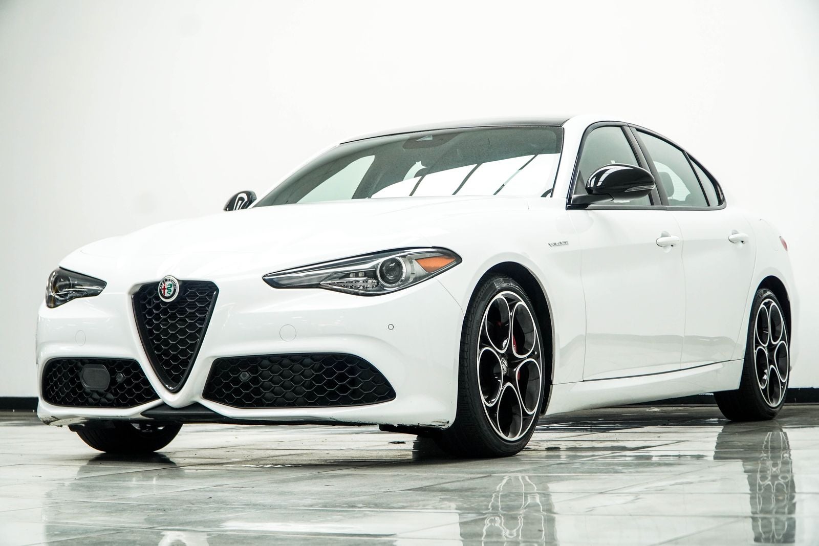 2023 Alfa Romeo Giulia Veloce