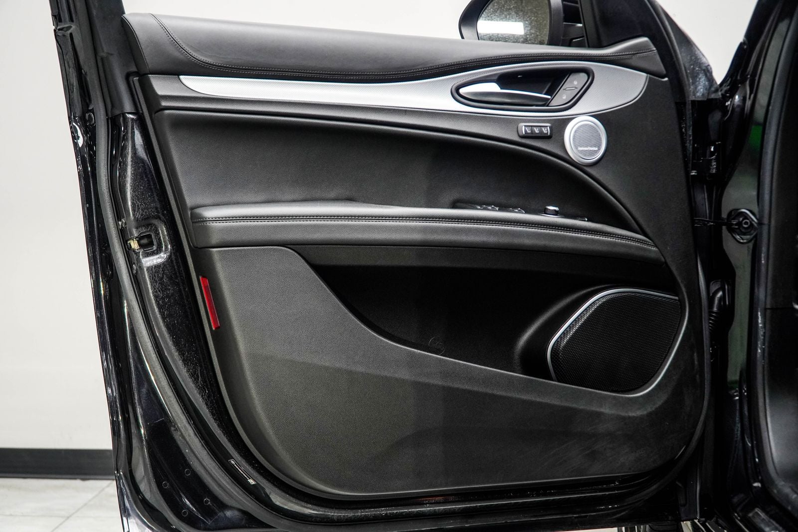 2023 Alfa Romeo Stelvio Veloce