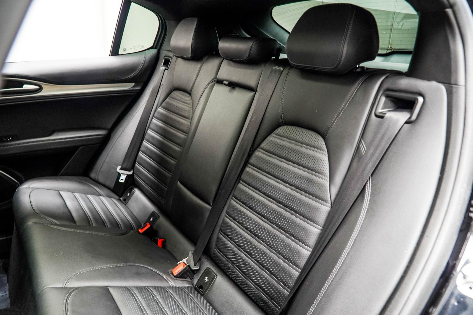 2023 Alfa Romeo Stelvio Veloce