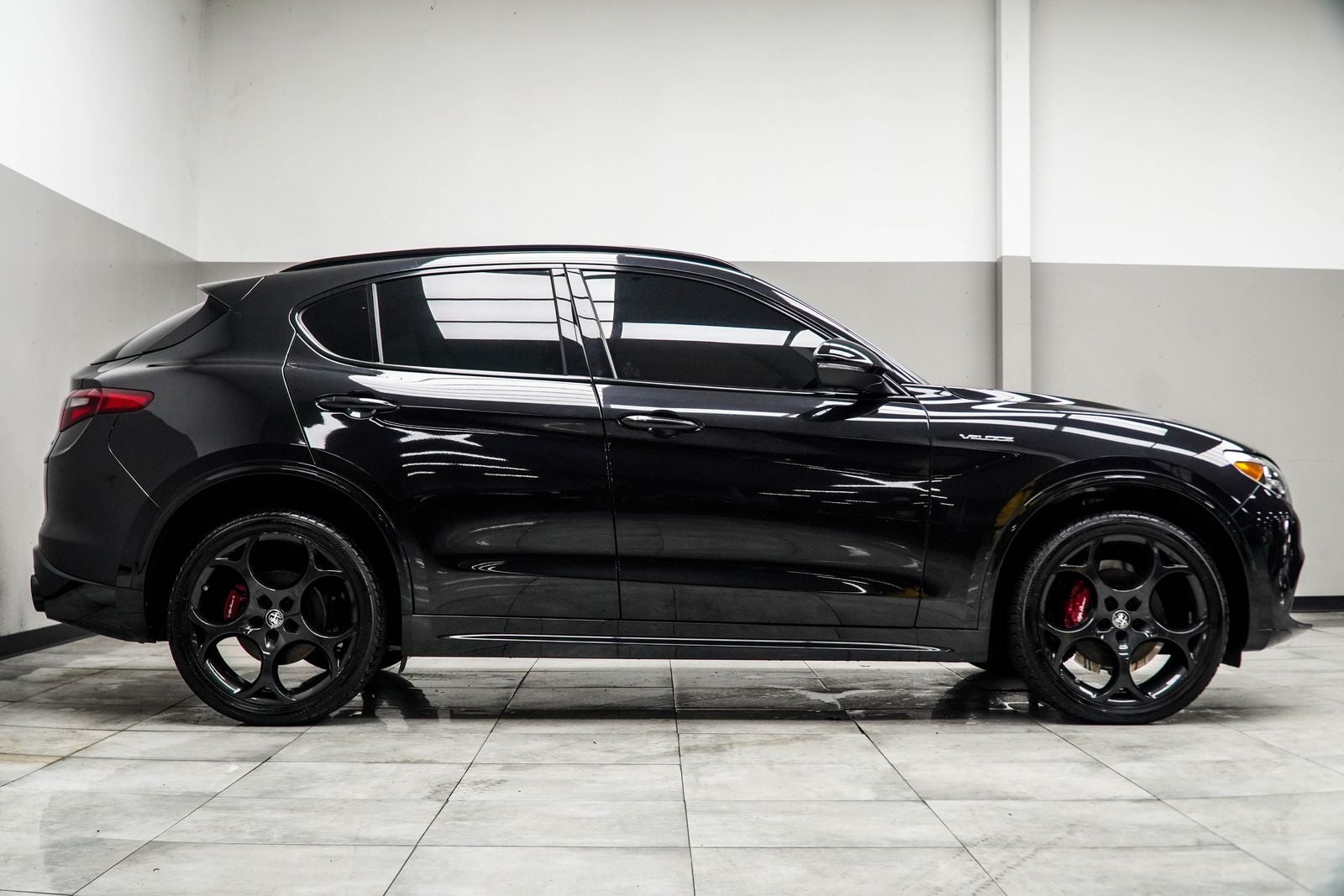 2023 Alfa Romeo Stelvio Veloce