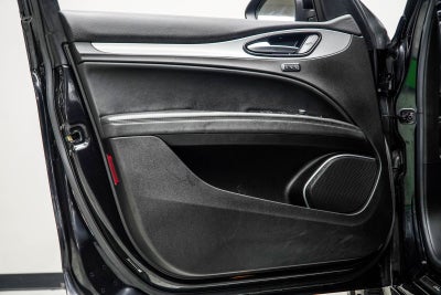 2023 Alfa Romeo Stelvio Veloce