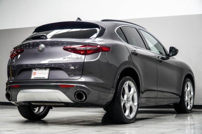 2023 Alfa Romeo Stelvio Base