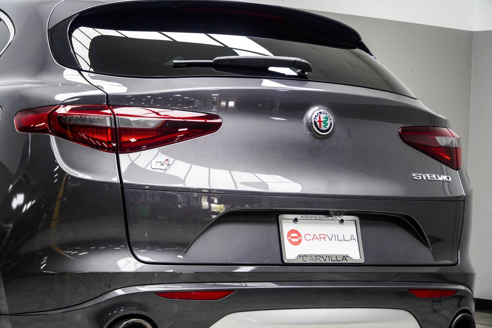 2023 Alfa Romeo Stelvio Base