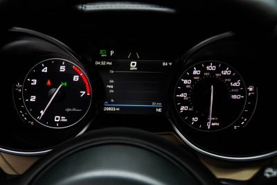 2023 Alfa Romeo Stelvio Base