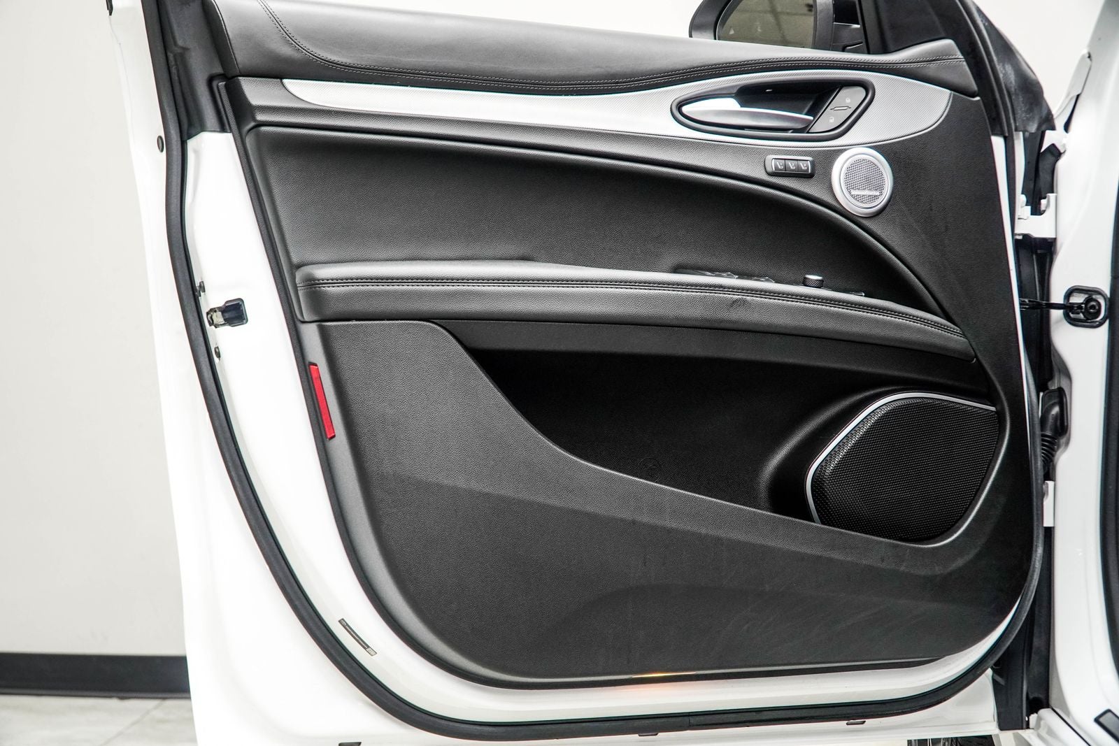 2023 Alfa Romeo Stelvio Veloce