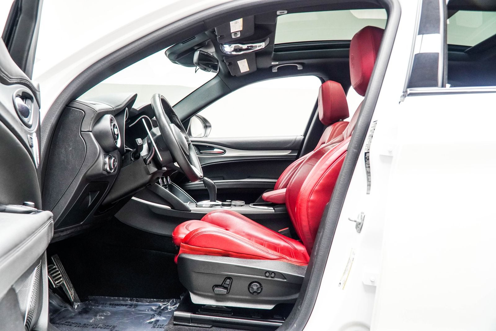 2023 Alfa Romeo Stelvio Veloce