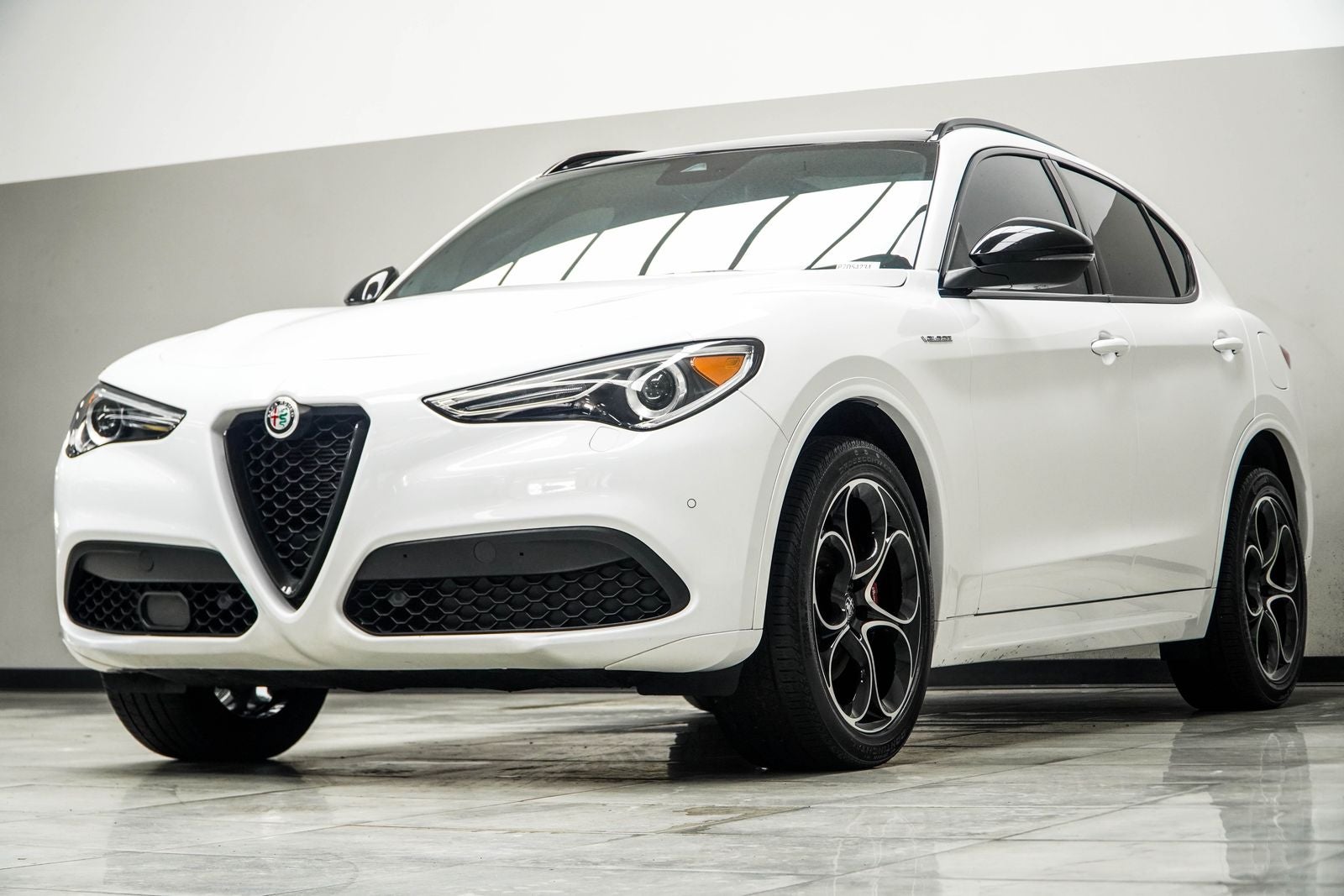 2023 Alfa Romeo Stelvio Veloce