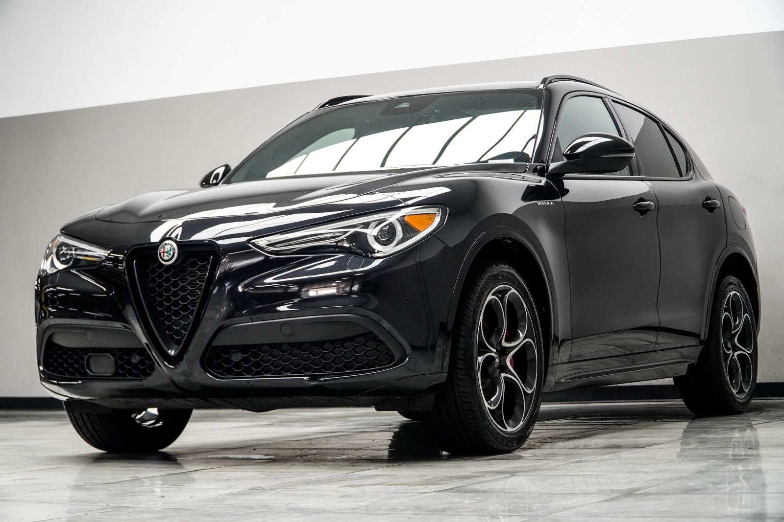 2023 Alfa Romeo Stelvio Veloce