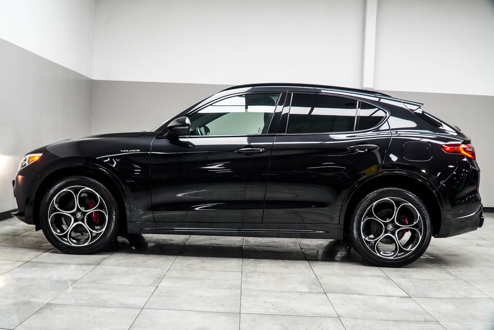 2023 Alfa Romeo Stelvio Veloce