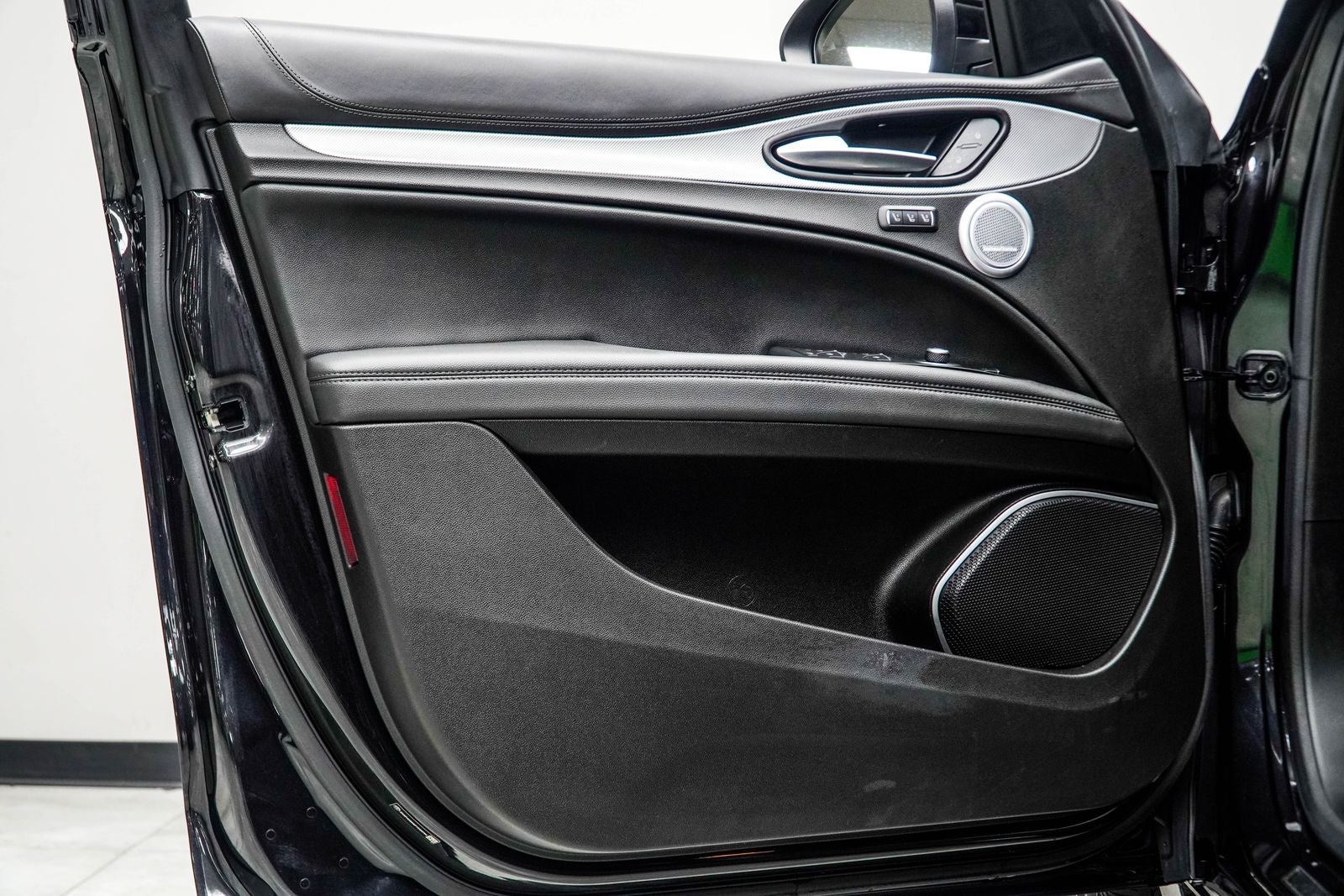 2023 Alfa Romeo Stelvio Veloce