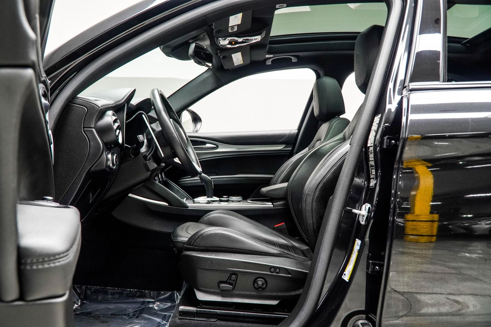 2023 Alfa Romeo Stelvio Veloce