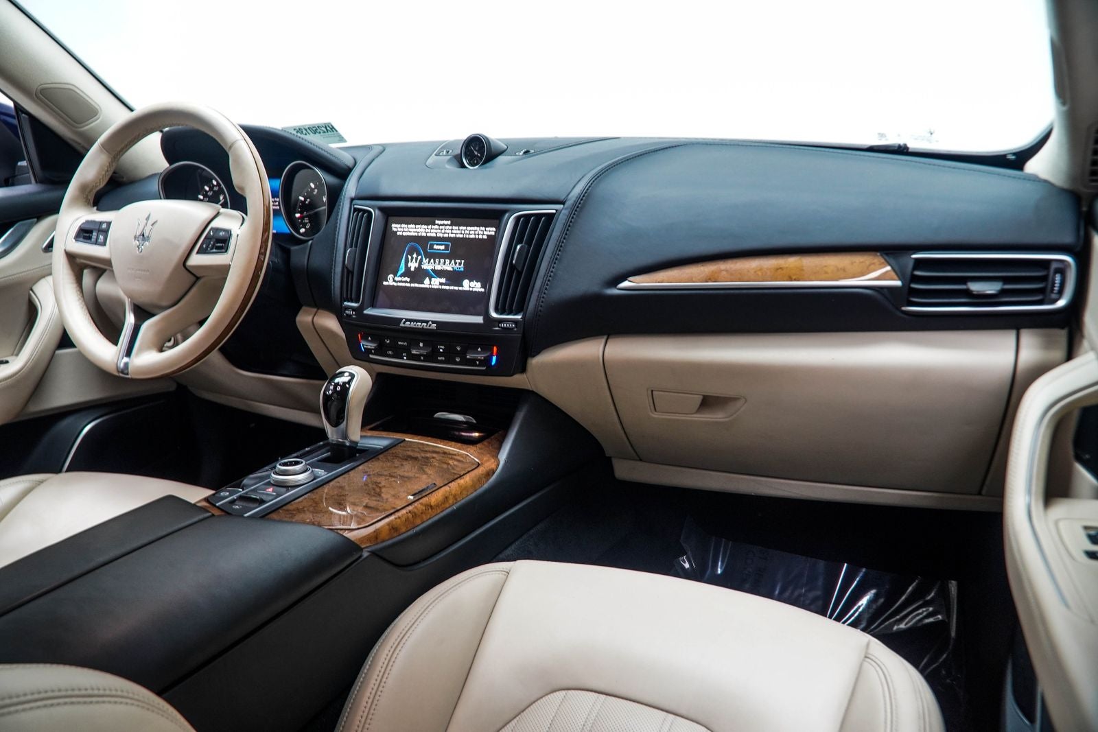 2017 Maserati Levante Base