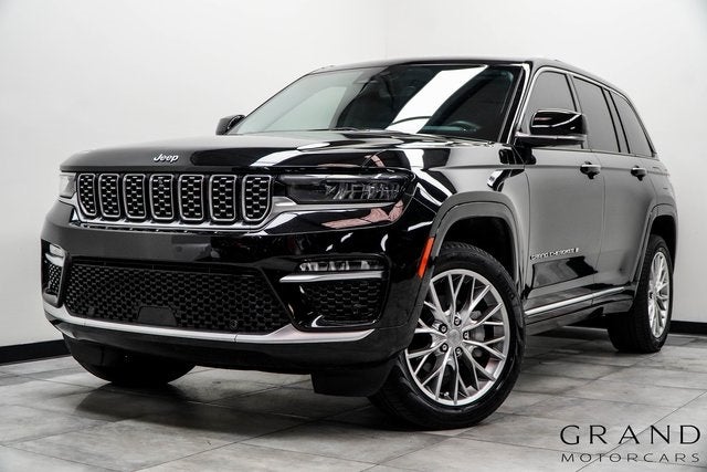 2022 Jeep Grand Cherokee Summit