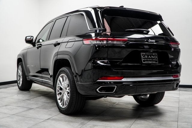 2022 Jeep Grand Cherokee Summit