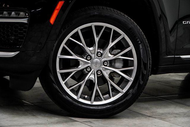 2022 Jeep Grand Cherokee Summit