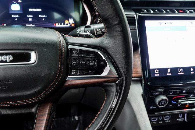 2022 Jeep Grand Cherokee Summit