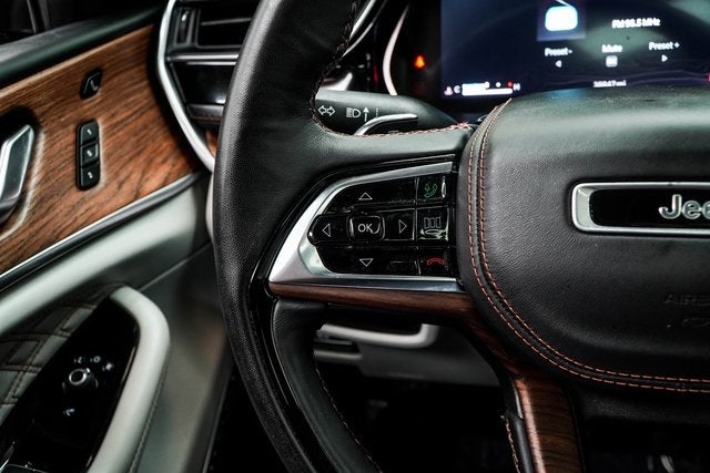 2022 Jeep Grand Cherokee Summit