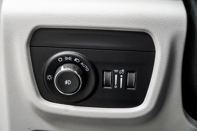 2022 Jeep Grand Cherokee Summit