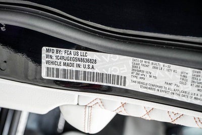 2022 Jeep Grand Cherokee Summit