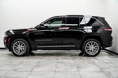 2022 Jeep Grand Cherokee Summit