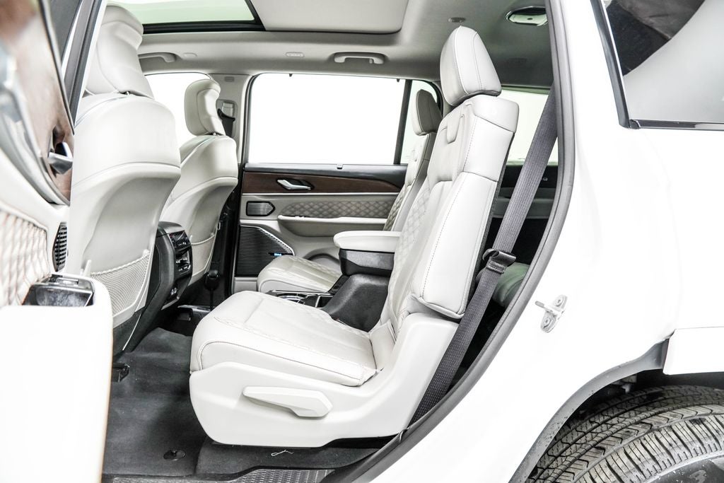 2023 Jeep Grand Cherokee L Summit