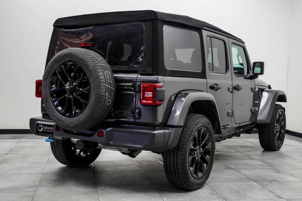 2024 Jeep Wrangler Sahara 4xe