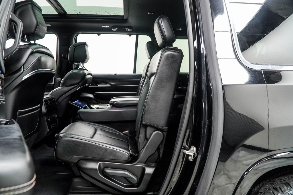 2024 Jeep Grand Wagoneer L Base