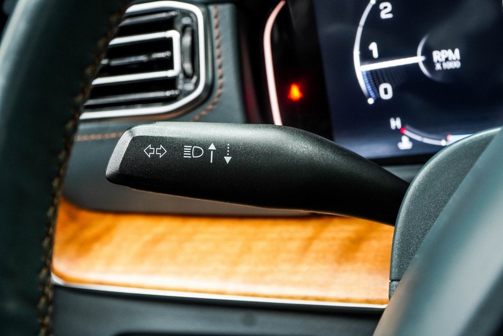 2022 Jeep Grand Wagoneer Series II