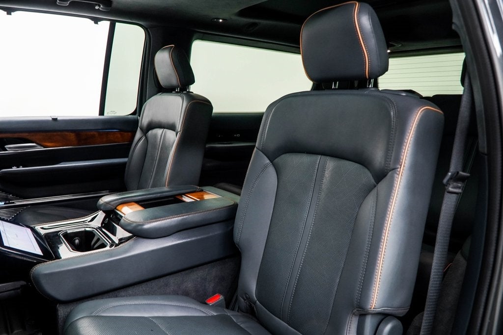 2022 Jeep Grand Wagoneer Series II