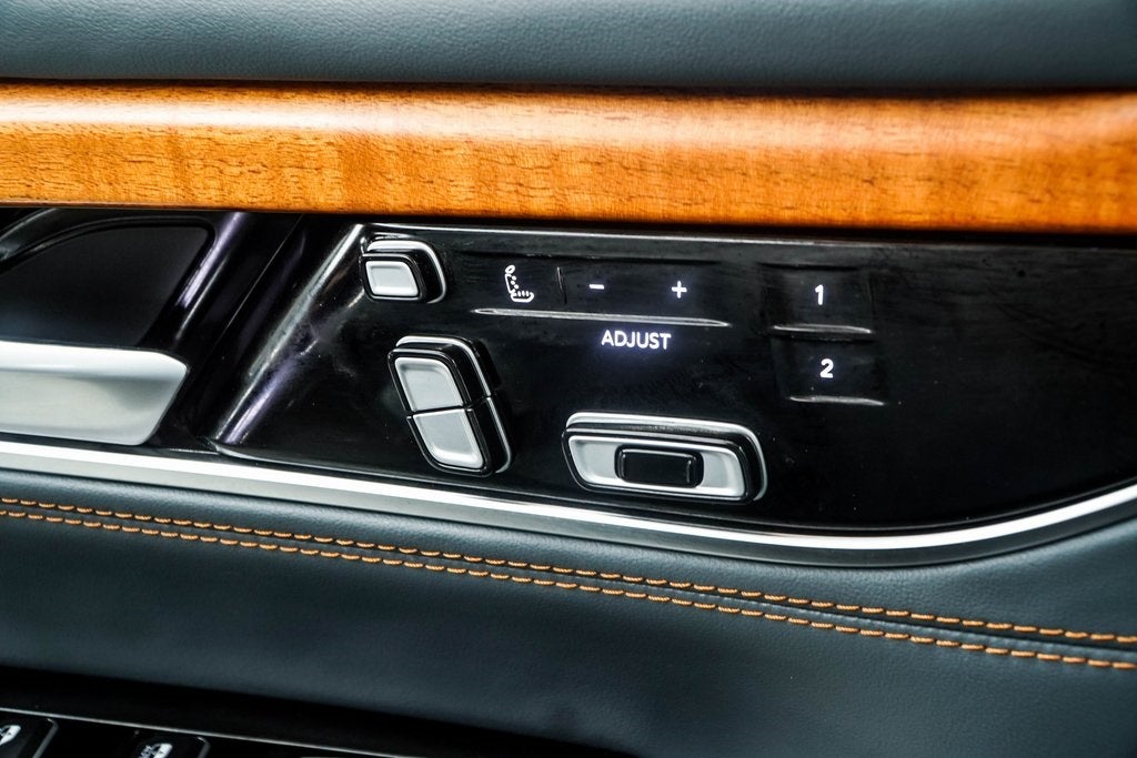 2022 Jeep Grand Wagoneer Series II