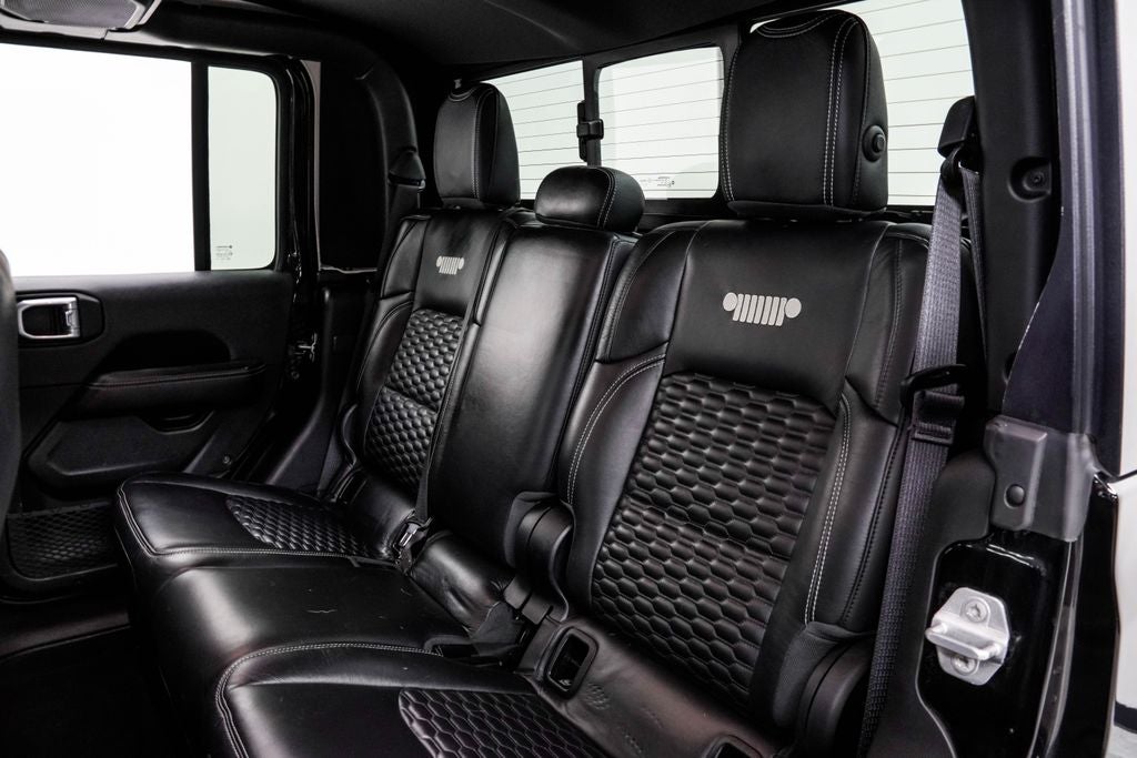2022 Jeep Gladiator Overland